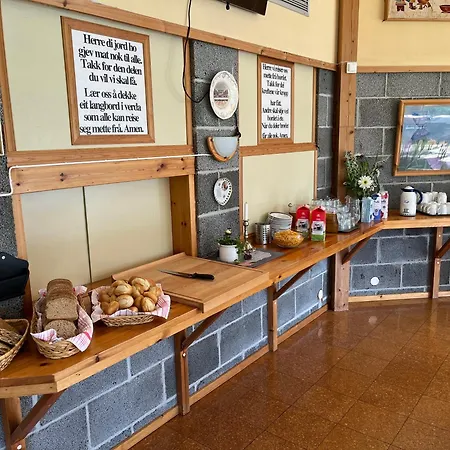 Alvaera Misionssenter Sommerhotel リゾート Lavik